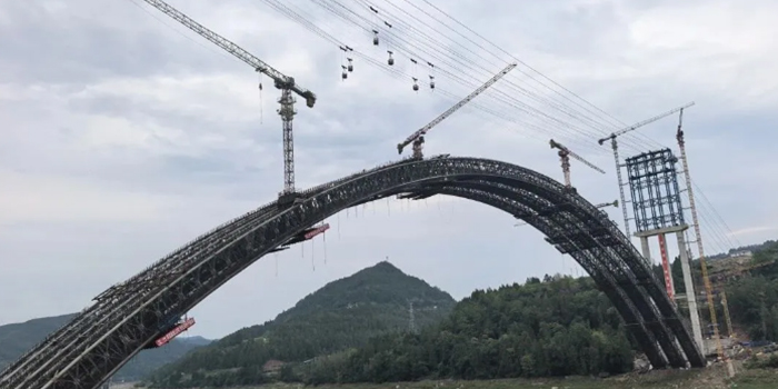 通江河特大橋|北斗GNSS起重機群防碰撞系統創新實踐